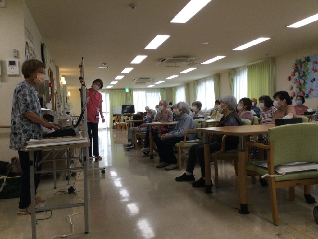 音楽療法　楽しく音楽会♪